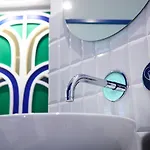 Madi - Bed and Breakfast Πέστουμ
